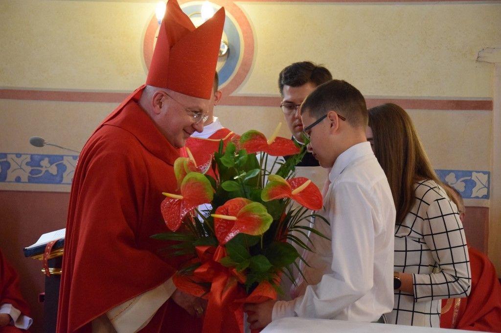 Biskup Włocławski przeprowadził wizytację kanoniczną w parafii Kłóbka