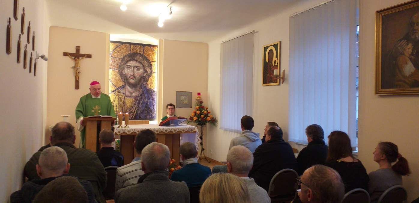 Biskup Włocławski modlił się z podopiecznymi schroniska dla bezdomnych