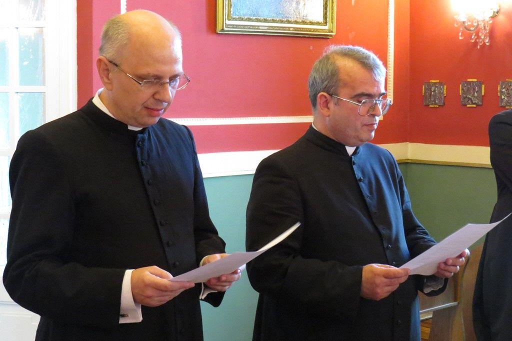 Biskup Włocławski wręczył dekrety nowo mianowanym proboszczom