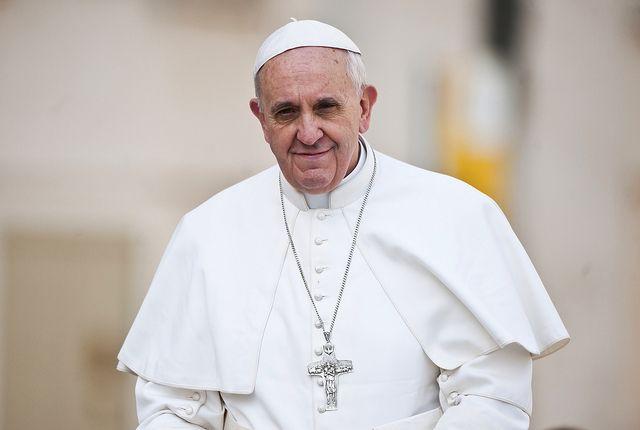 Papież Franciszek błogosławi nowemu biskupowi włocławskiemu na rozpoczęcie posługi w diecezji